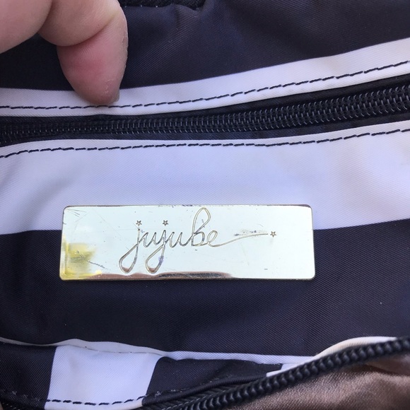 Jujubee B.F.F.  Backpack Diaper Bag- First Lady. - Picture 4 of 8
